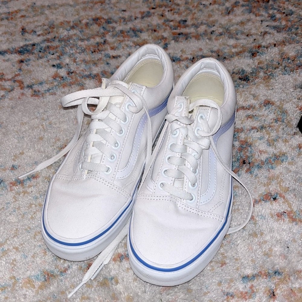 Vans size 8.5 blue and white canvas sneaker.